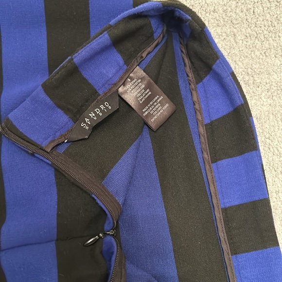 Sandro Studio midi skirt. Size 6 - Picture 3 of 3